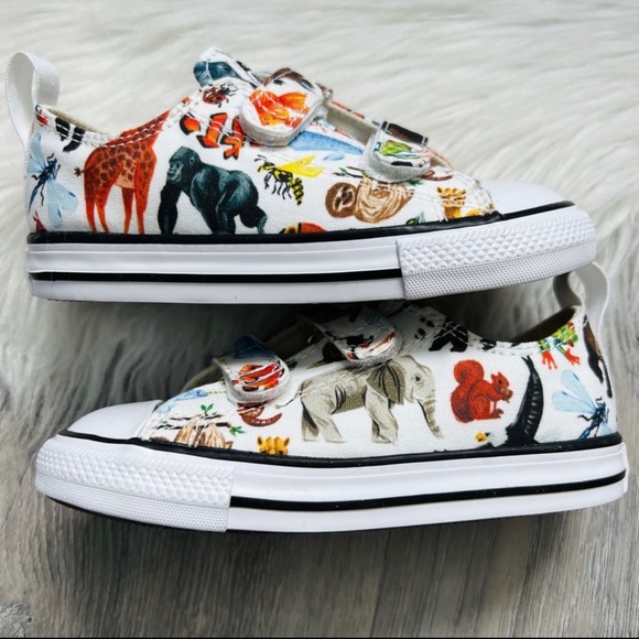 NWT Convers Chuck Taylor All Star 2V OX Toddler Boys - Picture 5 of 8